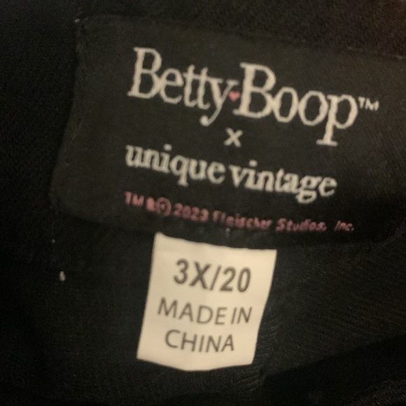 Unique Vintage x Betty Boop Collab Capri pant Black - Picture 4 of 9